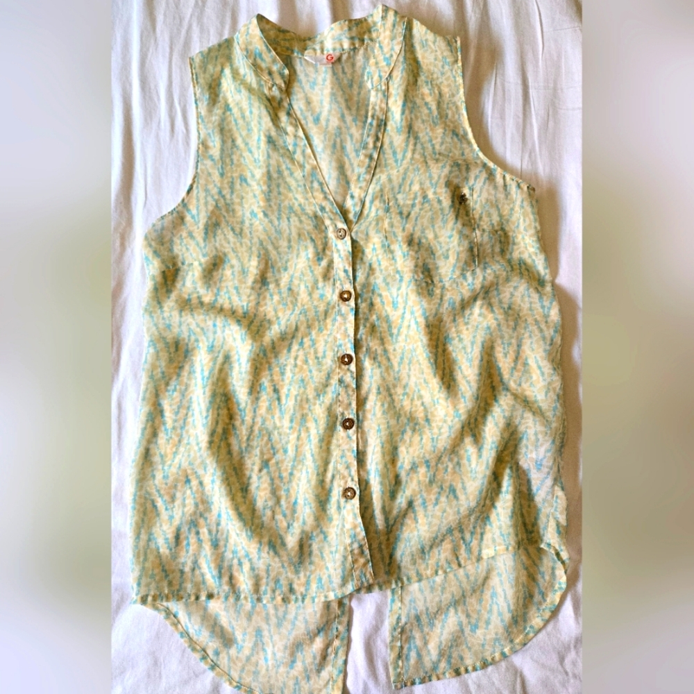 G By Guess Sleeveless Button-Up Top - Cream and Blue Size Large